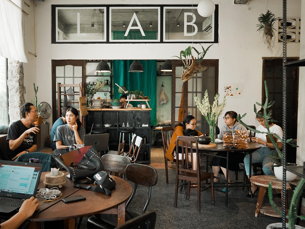 提速啦实名账号：代理注册深圳分公司费用